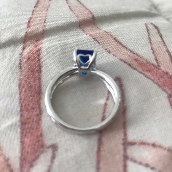 Ring - Picture 2 of 2